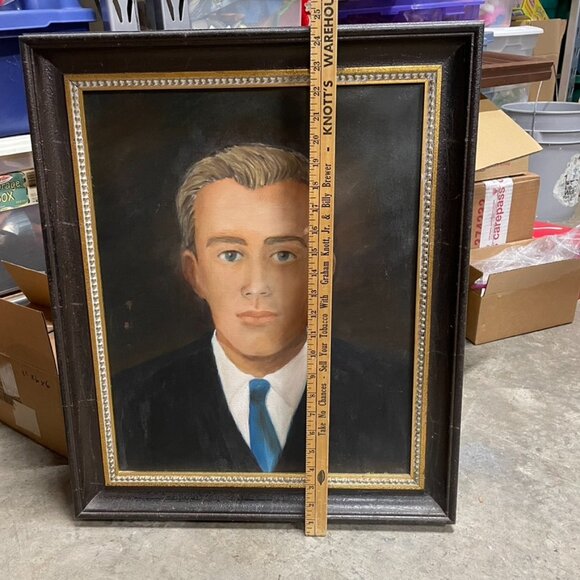 Hand painted portrait with vintage frame 23 x 20” - Picture 3 of 5